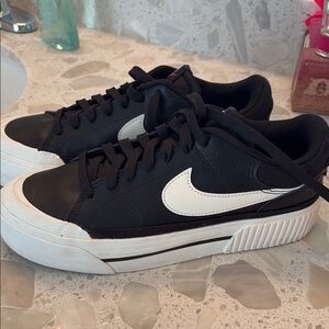 Nike Court Legacy Lift sneakers women’s size 8